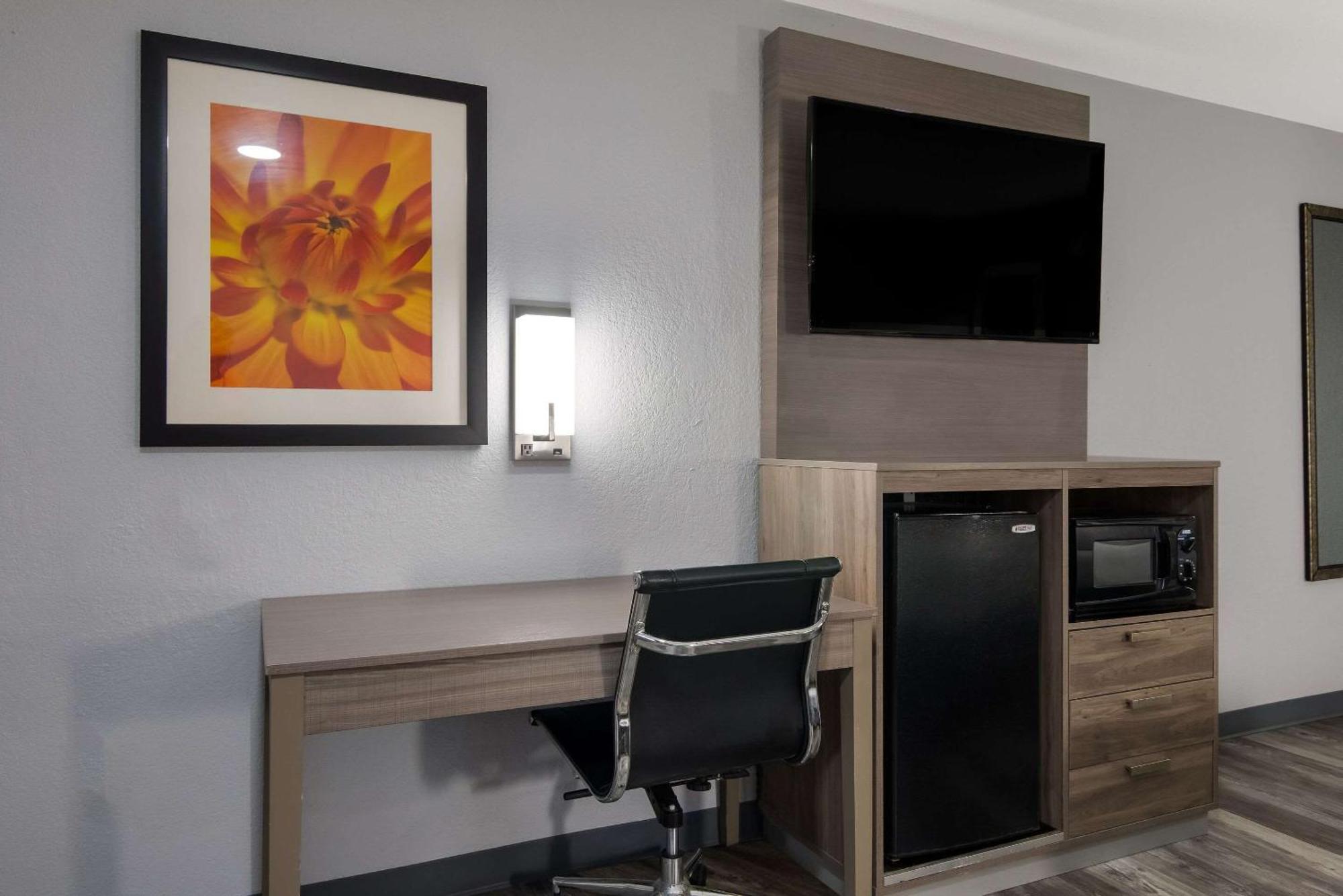 Quality Inn Near Casinos And Convention Center Bossier City Exterior foto