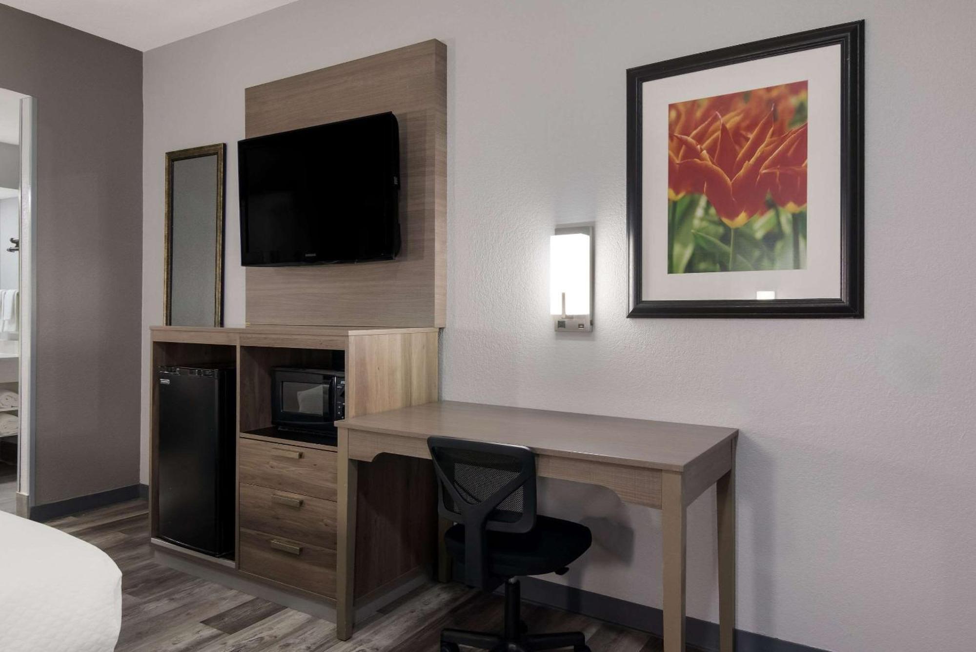 Quality Inn Near Casinos And Convention Center Bossier City Exterior foto